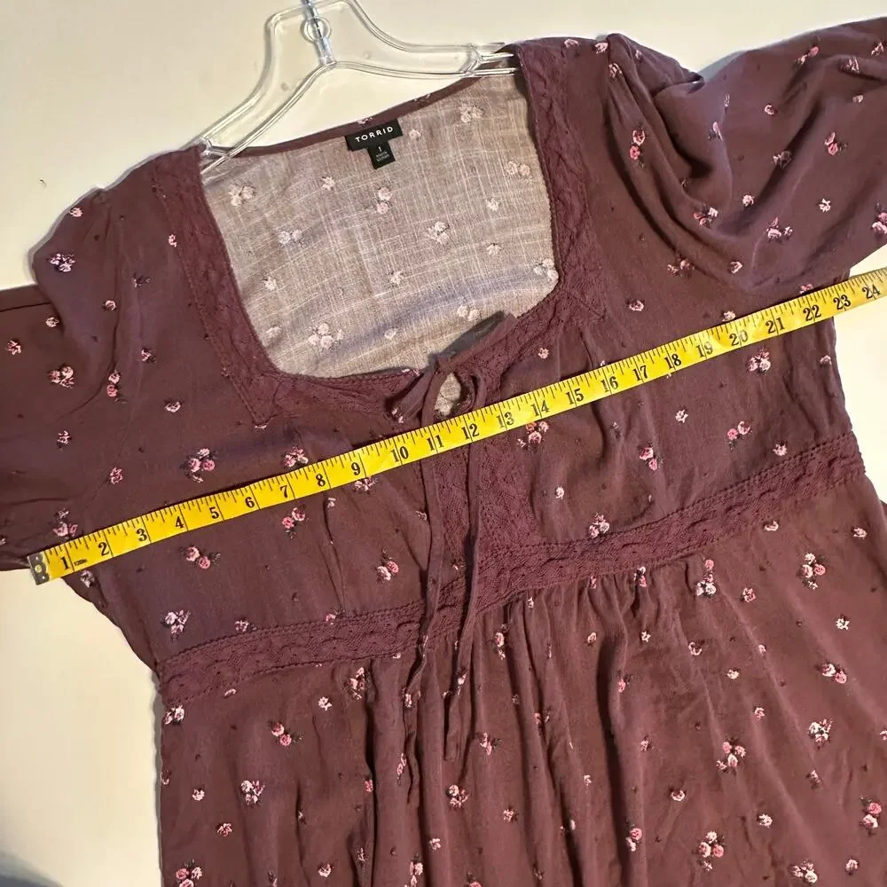 Torrid Babydoll Top Womens Size 1X Sassafras Ditsy Floral Rayon Slub Lace Trim - Picture 8 of 9